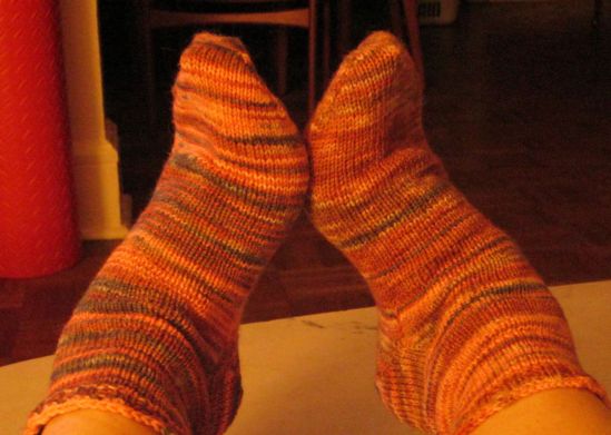 Holy Toledo! Georg knitted socks for me and they fit like she measured feets in my sleep!